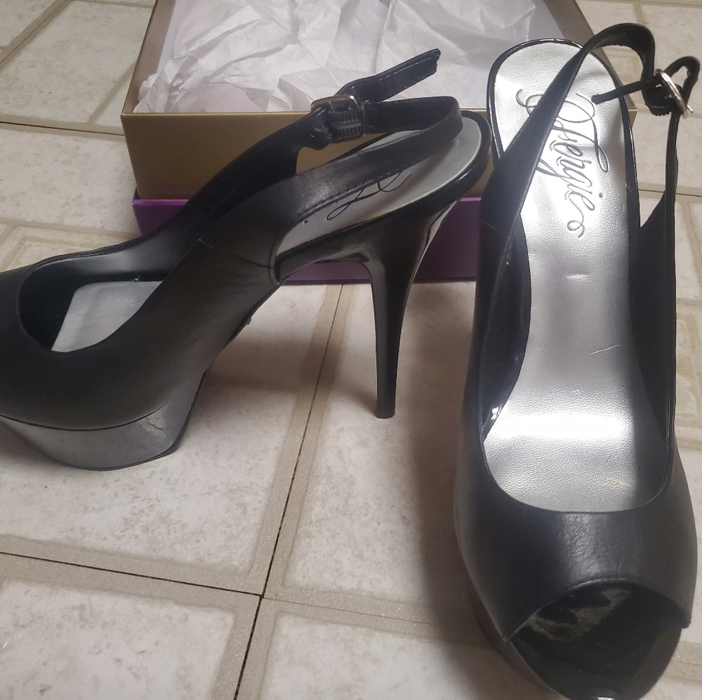 Fergie bizarre black unused- leather